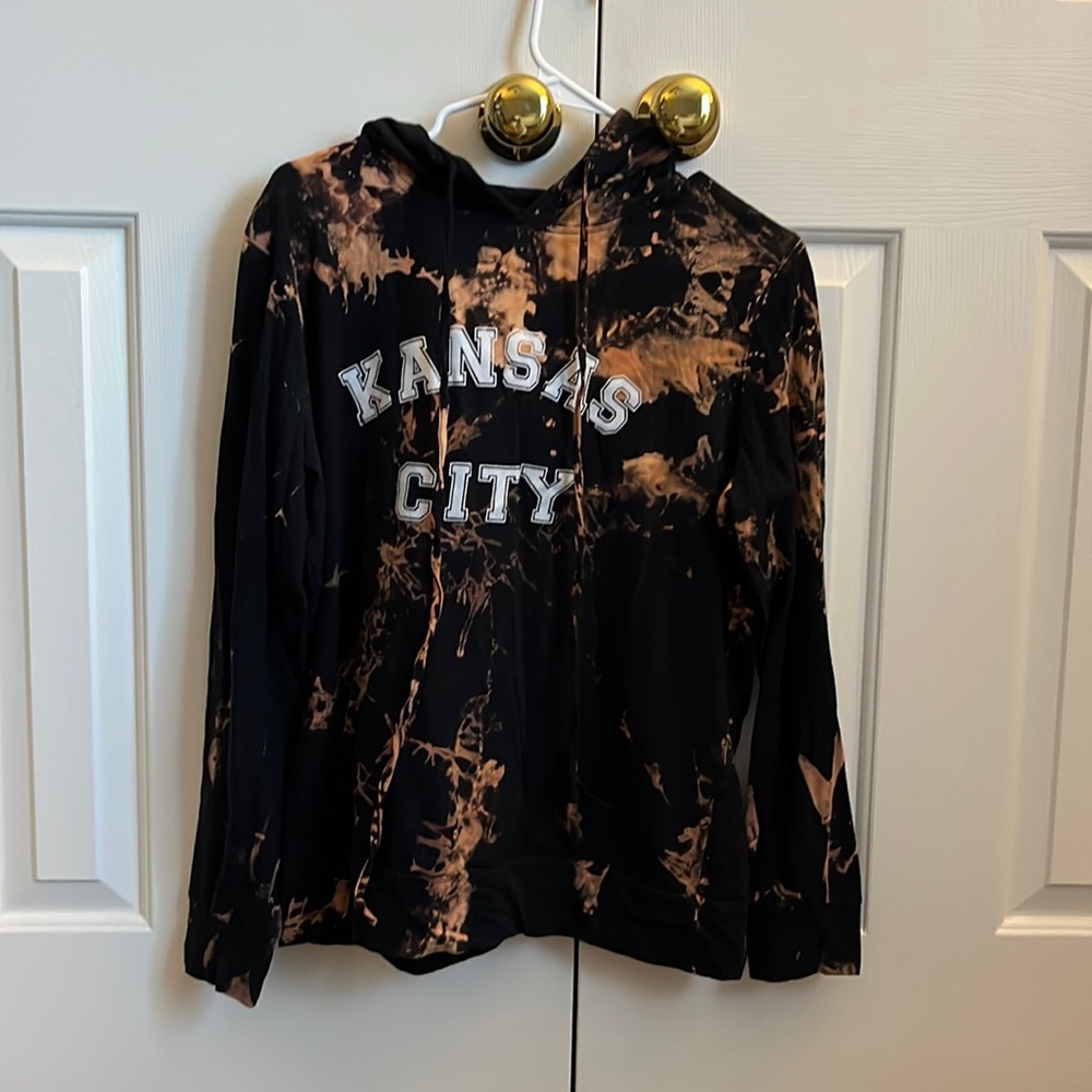 Kansas City tie dye sweatshirt, worn once, size L